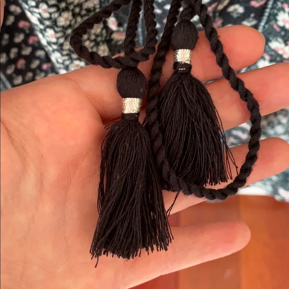 Americana Eagle Floral Blouse with Tassle Tie - Picture 3 of 3